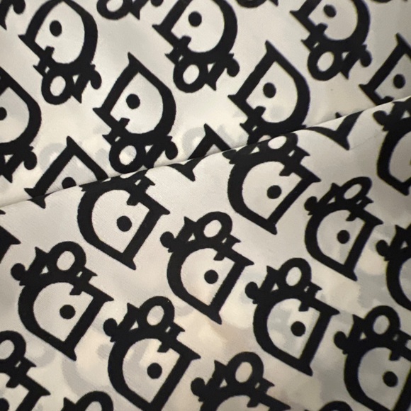 Silk Christian Dior scarf. - Picture 5 of 6